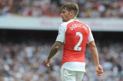 Tinggalkan Arsenal, Debuchy Mudik ke Prancis
