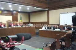 Sidang Kasus UPS, Ahok Tak Berkutik Ditunjukkan Bukti Ini
