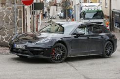 Porsche Terbaru Pertama...