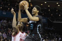 Heat Susah Payah Curi Kemenangan di Markas Hornets