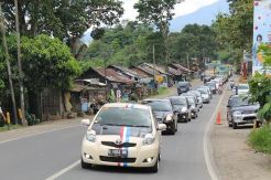 Toyota Yaris Club Indonesia Tanam Pohon Bakau di Pantura