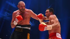 Mayweather Jr Bertaruh Tyson Menang Lagi