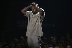 Banyak Utang, Kanye...