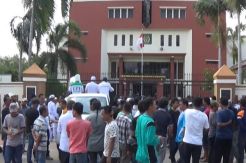 Kantor Kejari Batam Digeruduk Aktivis Anti-Korupsi