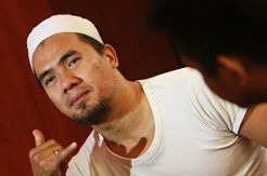 Cenderung Seks Menyimpang,...