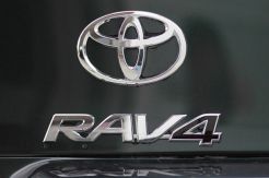 Toyota Lalukan Recall Lebih dari 2,9 Juta Unit RAV4 dan RAV4 EV
