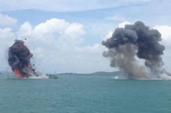 Tiga Kali Ledakan, 10 Kapal Asing Pencuri Ikan Hancur Berantakan