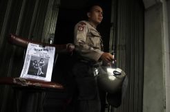 Dijaga Polisi, Penjarah Nekat Satroni Kafe di Kalijodo