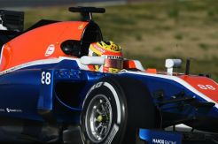 Sempat Tergelincir, Rio Haryanto Asapi Pembalap Ferrari