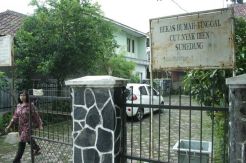 Cut Nyak Dien, Pahlawan asal Aceh Ibu Sucinya Warga Sumedang