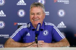 Belum Pernah Kalah di Liga Inggris, Ini Kata Guus Hiddink