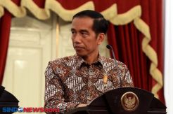 Jokowi Sortir Kementerian...