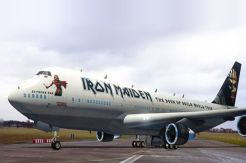 Terlalu Berat, Pesawat Baru Iron Maiden Tak Bisa Mendarat