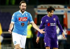 Gol Higuain Pecahkan Rekor, Napoli Tahan Laju Fiorentina