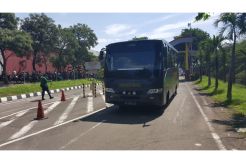 Mendarat di Bandara Soeta, Labora Dikawal Ketat