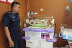 2 Bayi di Ternate Lahir saat Gerhana Matahari Total