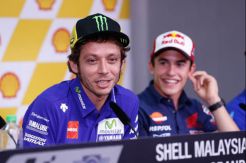 Rossi Ungkap Alasan Menuduh Marquez Bersekongkol dengan Lorenzo