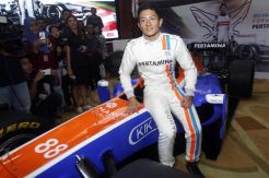 Pamer Replika MRT05, Rio Menyapa Publik Indonesia