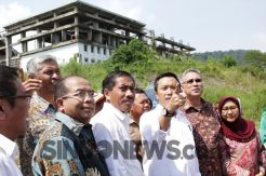Menpora Belum Tentukan Sikap Terkait Pembangunan Hambalang