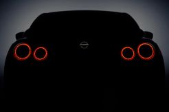 Gambar Nissan GT-R Mulai...