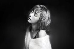 Video Klip Kpop ini...