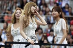 Sone gak Senang Taeyeon SNSD Pakai Rok Super Mini saat Konser