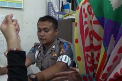 Gadis Cantik Ini Mengaku Dihamili Oknum Polisi