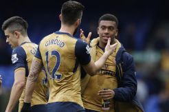 Dipuji Setinggi Langit, Fans Arsenal Yakin Iwobi Bakal Singkirkan Walcott