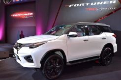 Fortuner TRD Sportivo Meluncur