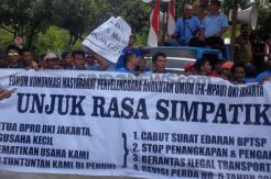 Demo di Balai Kota, Ini Tuntutan Sopir KWK