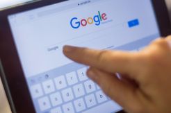 Google Akan Bikin Aplikasi Keyboard untuk iPhone dan iPad