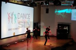 Dance Heginbotham Tutup...