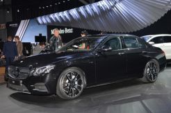 Mercedes-AMG E43 Mendapat...