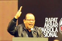 In Singapore, La Nyalla Fly From Johor