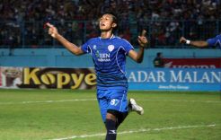 Alfarizie Bawa Arema Unggul di Babak Pertama