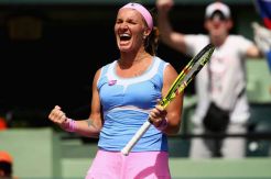 Azarenka Tantang Kuznetsova di Final