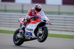 Dovizioso Kuasai Latihan Pertama, Lorenzo Terpental ke Posisi 12