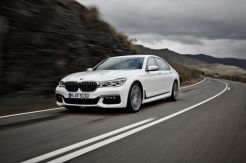 BMW Konfirmasi X7 Hadir...