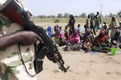 Tentara Nigeria Bebaskan 275 Sandera Boko Haram