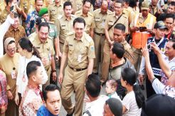 Crazy About Ahok, Support...