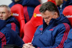 Van Gaal Tetap Pandang...