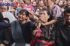 Isak Tangis Mewarnai Prosesi Ibadah di Rumah Parada Toga