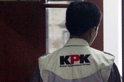 Geledah Ruang Bupati Subang, Penyidik KPK Temukan Rp100 Juta di Lemari