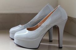 Cantik dan Tetap Feminin dengan Pump Shoes di Segala Suasana