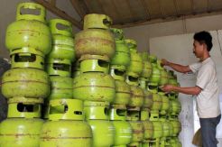 Gas 3 Kg Langka, Warga Purwakarta Mengeluh