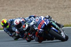 Lorenzo Kembali Ungguli Rossi di FP4