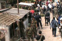 Diduga Jadi Tempat Prostitusi, Bangunan di Pinggir Rel Dibongkar