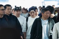 Tiba di Bangkok, Song Joong Ki Bikin Fans Langsung Histeris