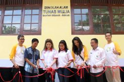 Wings Corporation CSR Bangun Fasilitas Belajar di Bantar Gebang