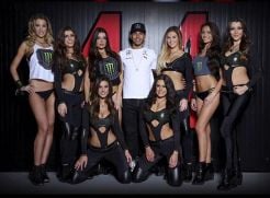 Lewis Hamilton Kepergok Remas Bokong Wanita di Klub Malam